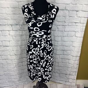 Valerie bertinelli fit & flare drape neck dress B&W woman sz 4